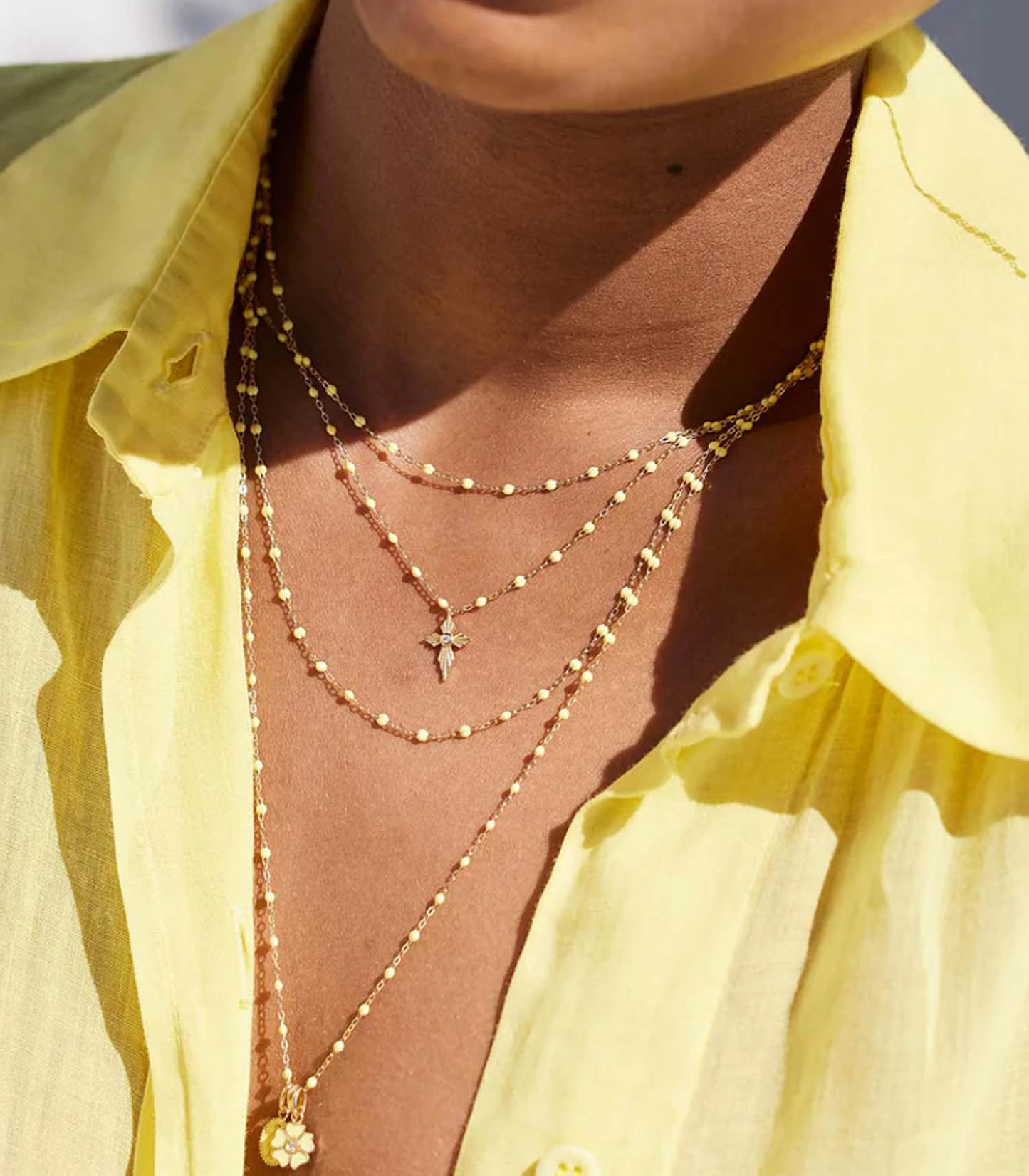 Collier Or rose et Perles de résine 42 cm