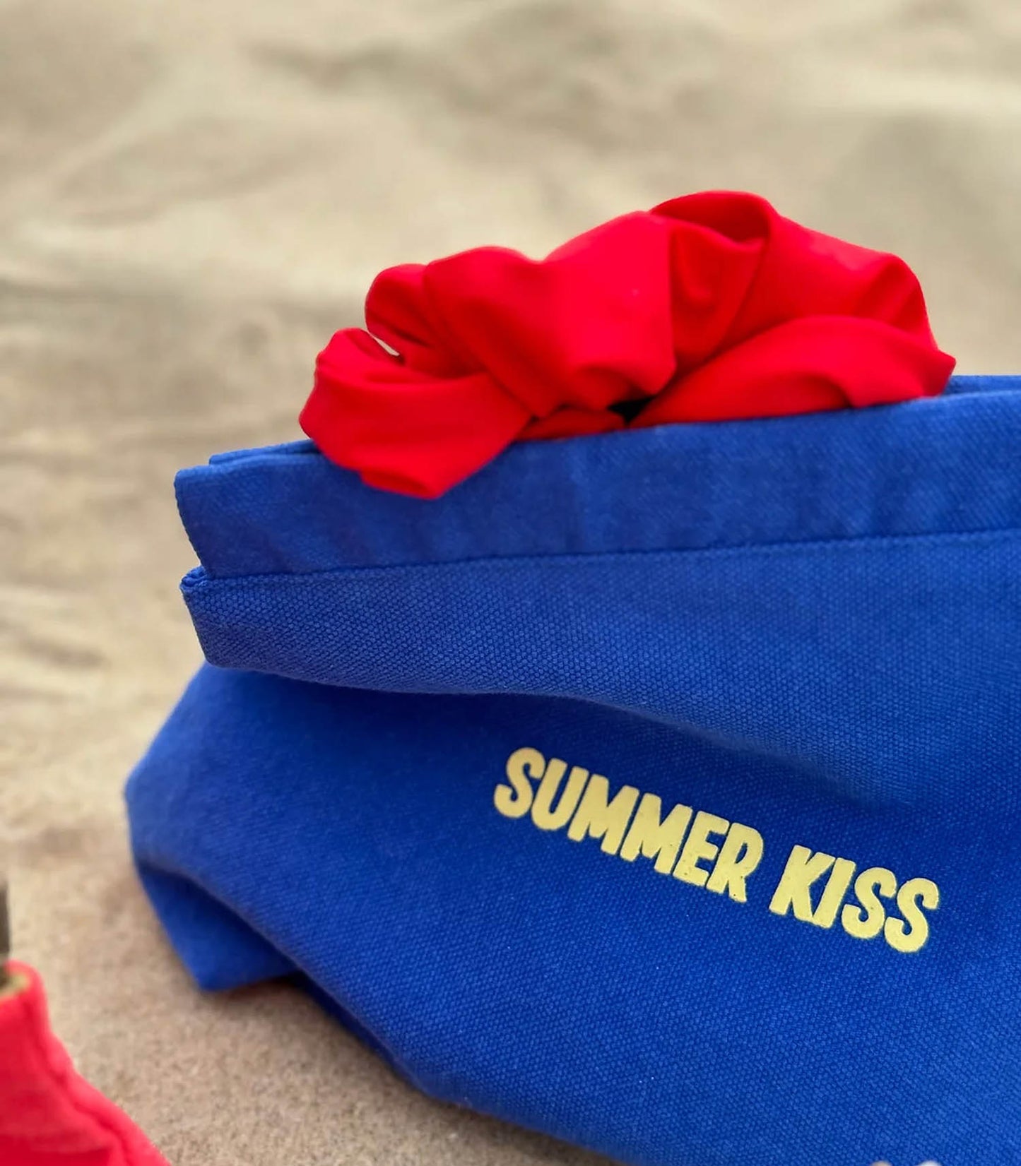 Trousse Malibu Bleu Klein Summer Kiss