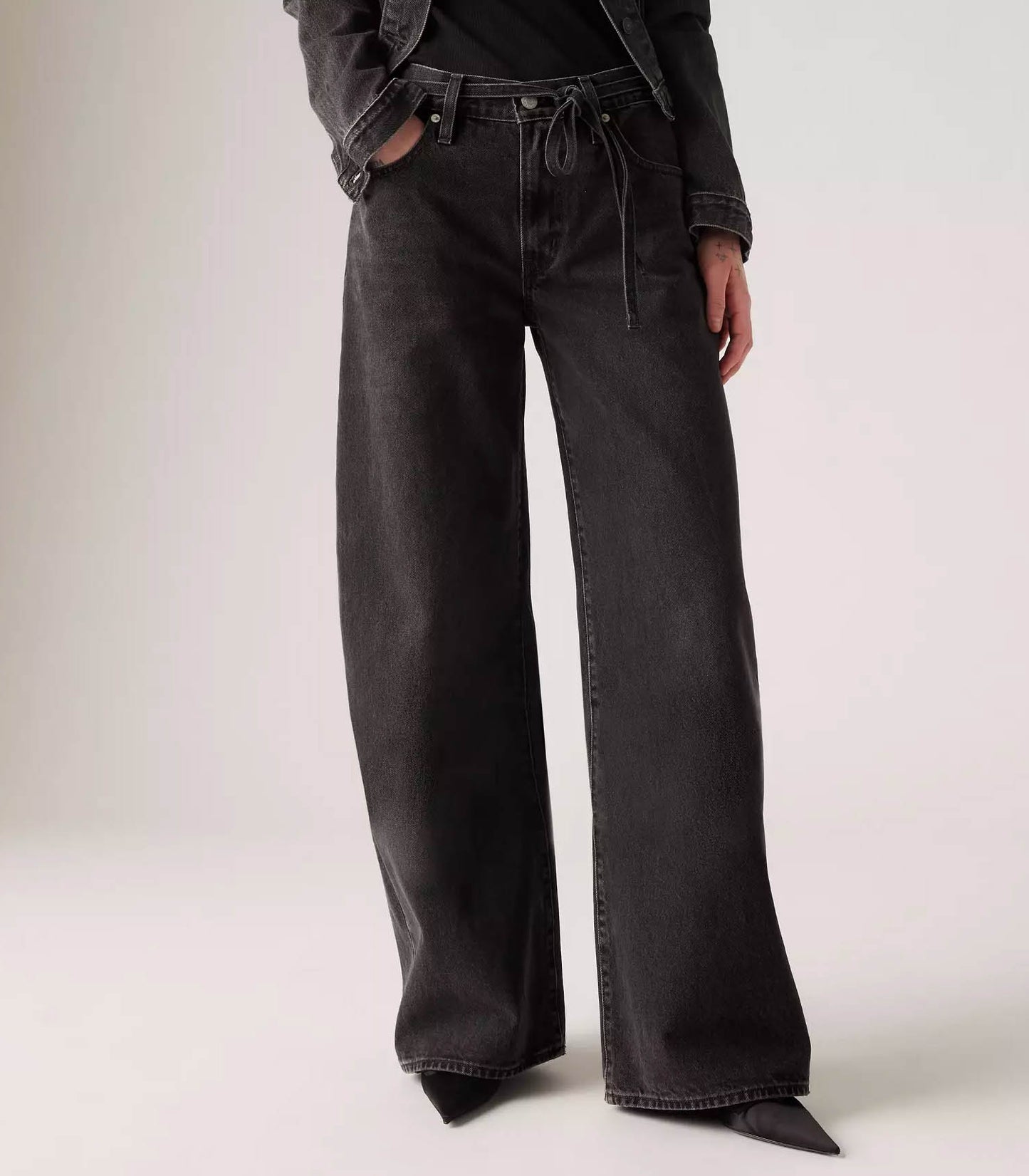 Jean XL Straight Influential Lady