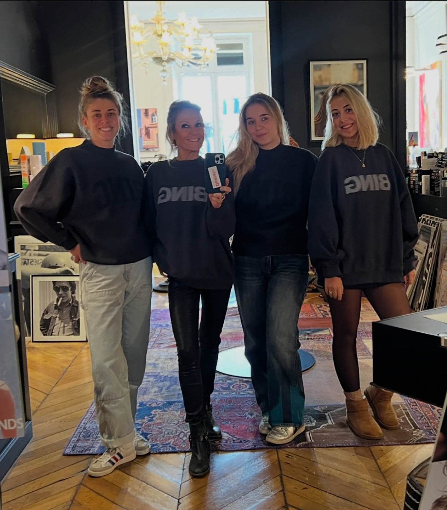 Sweat-shirt Bradie Bing Noir